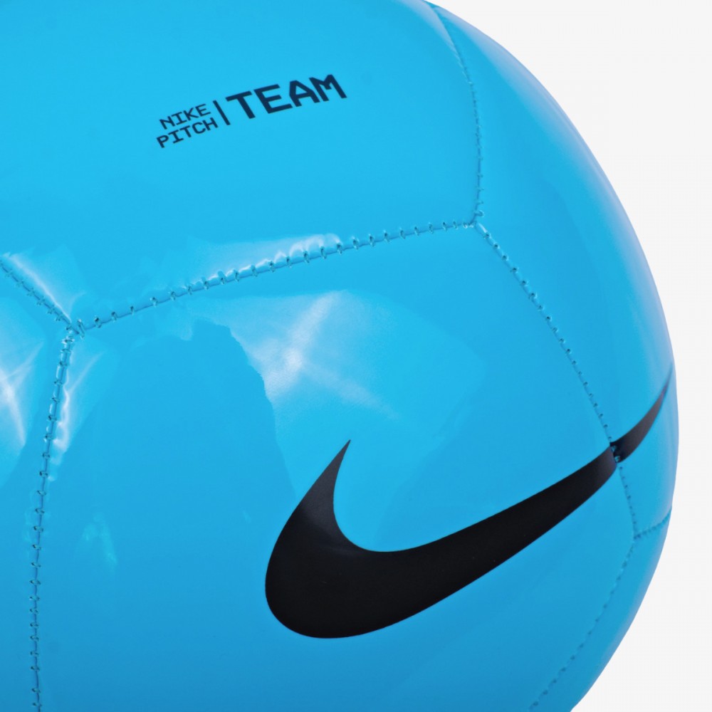 https://darcet.pl/49858-large_default/pilka-nozna-nike-pitch-pilka-do-nogi-niebieska-r-5.jpg