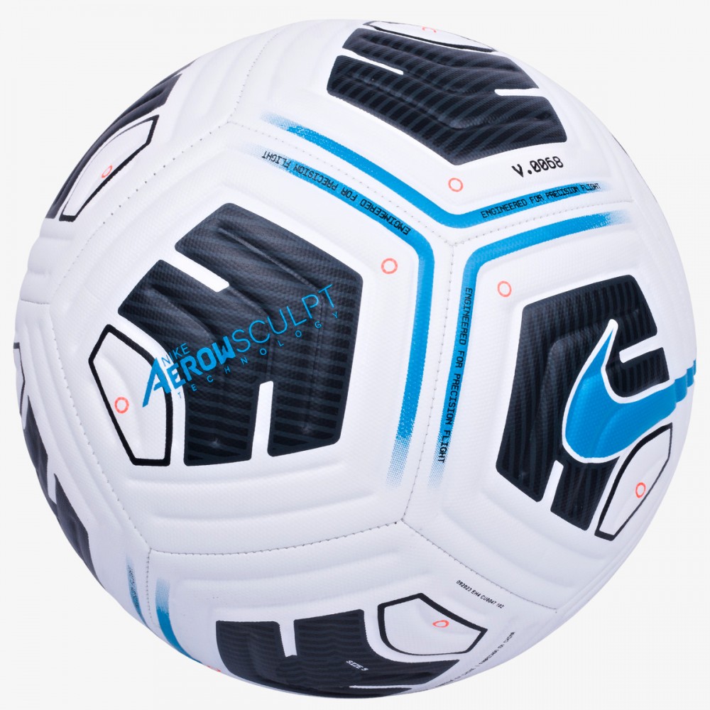 https://darcet.pl/49857-large_default/pilka-nozna-nike-pitch-pilka-do-nogi-niebieska-r-5.jpg