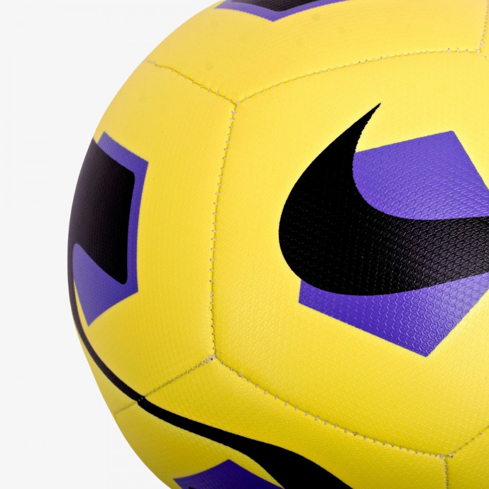 https://darcet.pl/49858-large_default/pilka-nozna-nike-pitch-pilka-do-nogi-niebieska-r-5.jpg