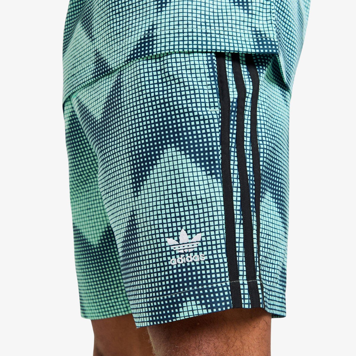 adidas spodenki z kieszeniami