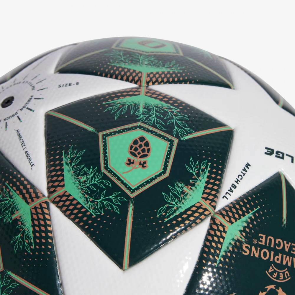 https://darcet.pl/49857-large_default/pilka-nozna-nike-pitch-pilka-do-nogi-niebieska-r-5.jpg